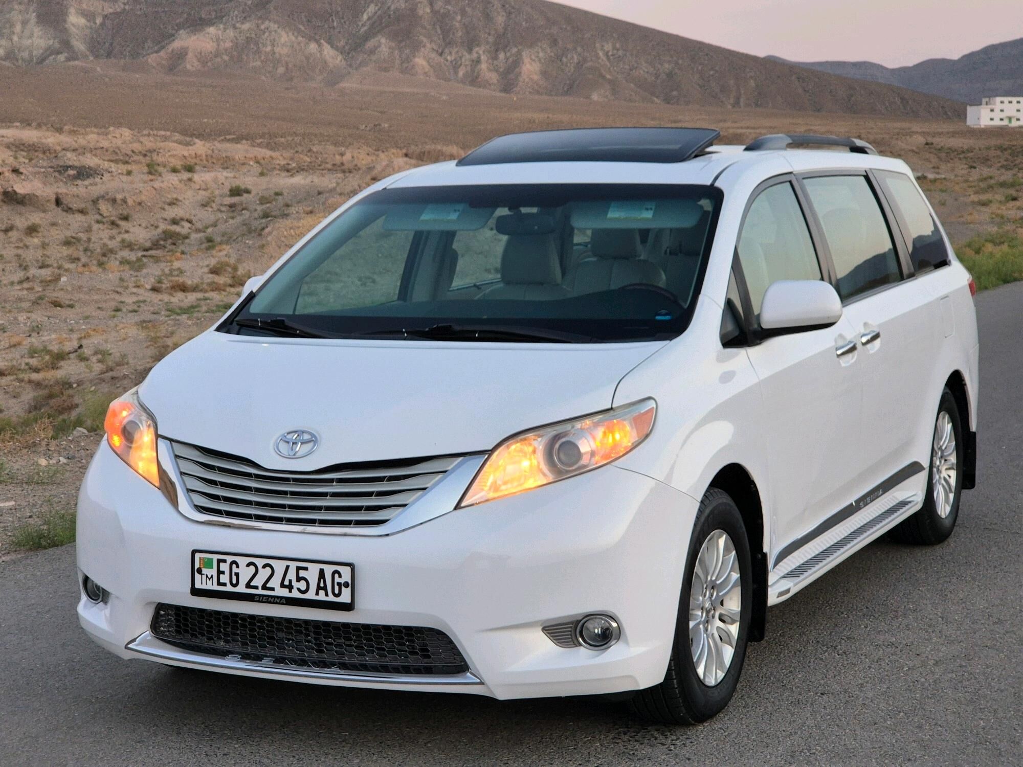Toyota Sienna 2011 - 319 000 TMT - Гызыларбат - img 8