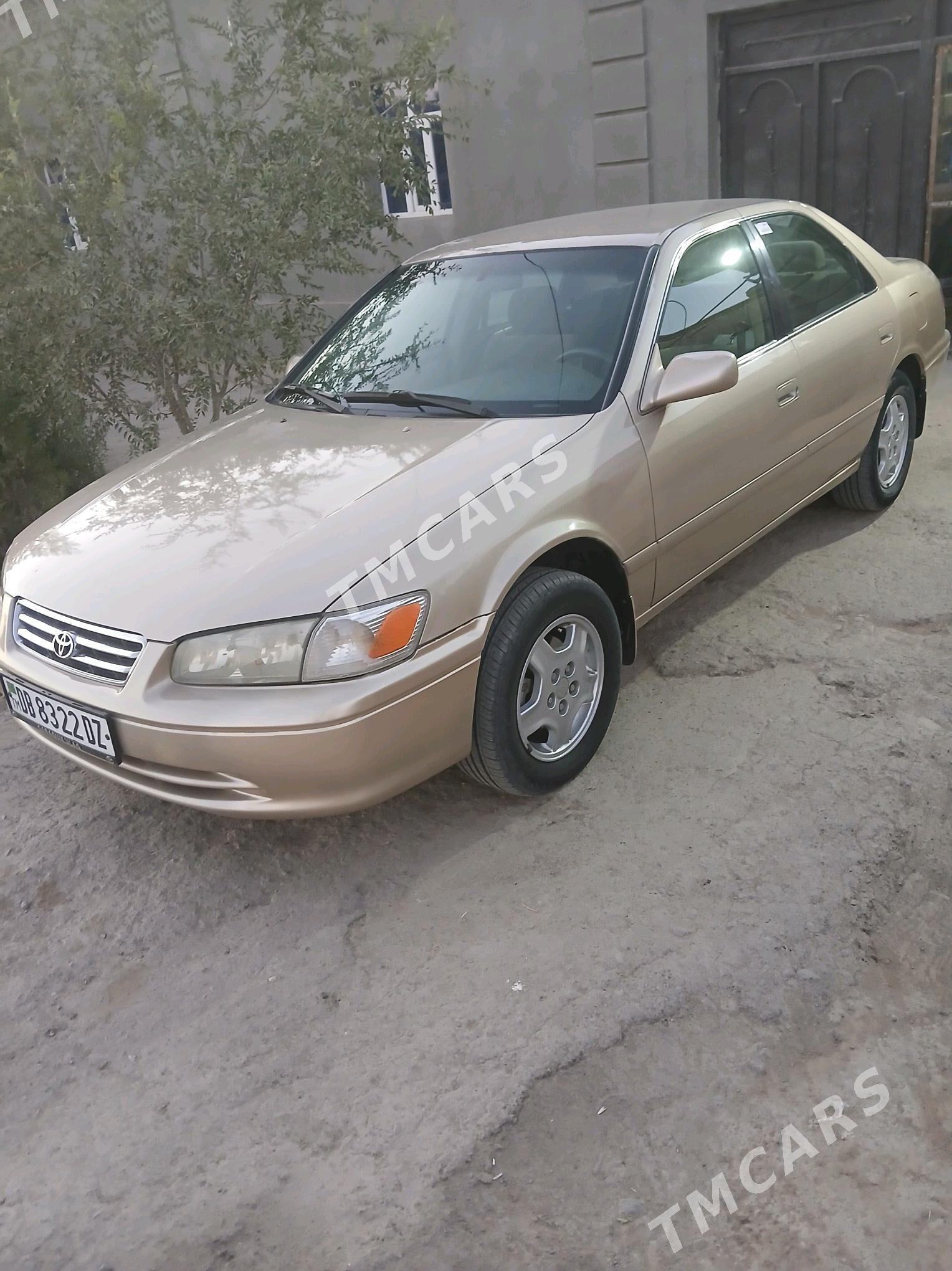 Toyota Camry 2000 - 150 000 TMT - Köneürgenç - img 2