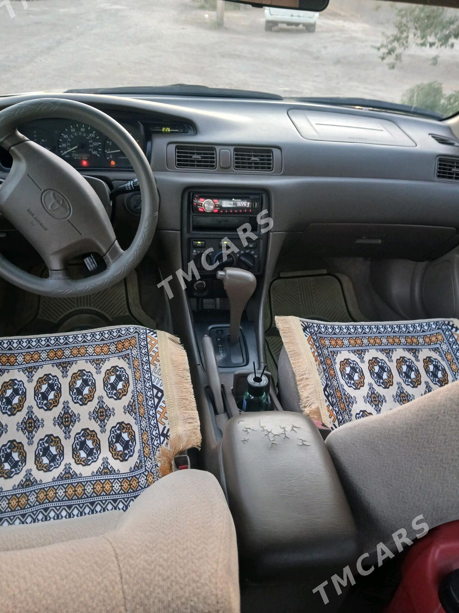 Toyota Camry 2000 - 150 000 TMT - Köneürgenç - img 3