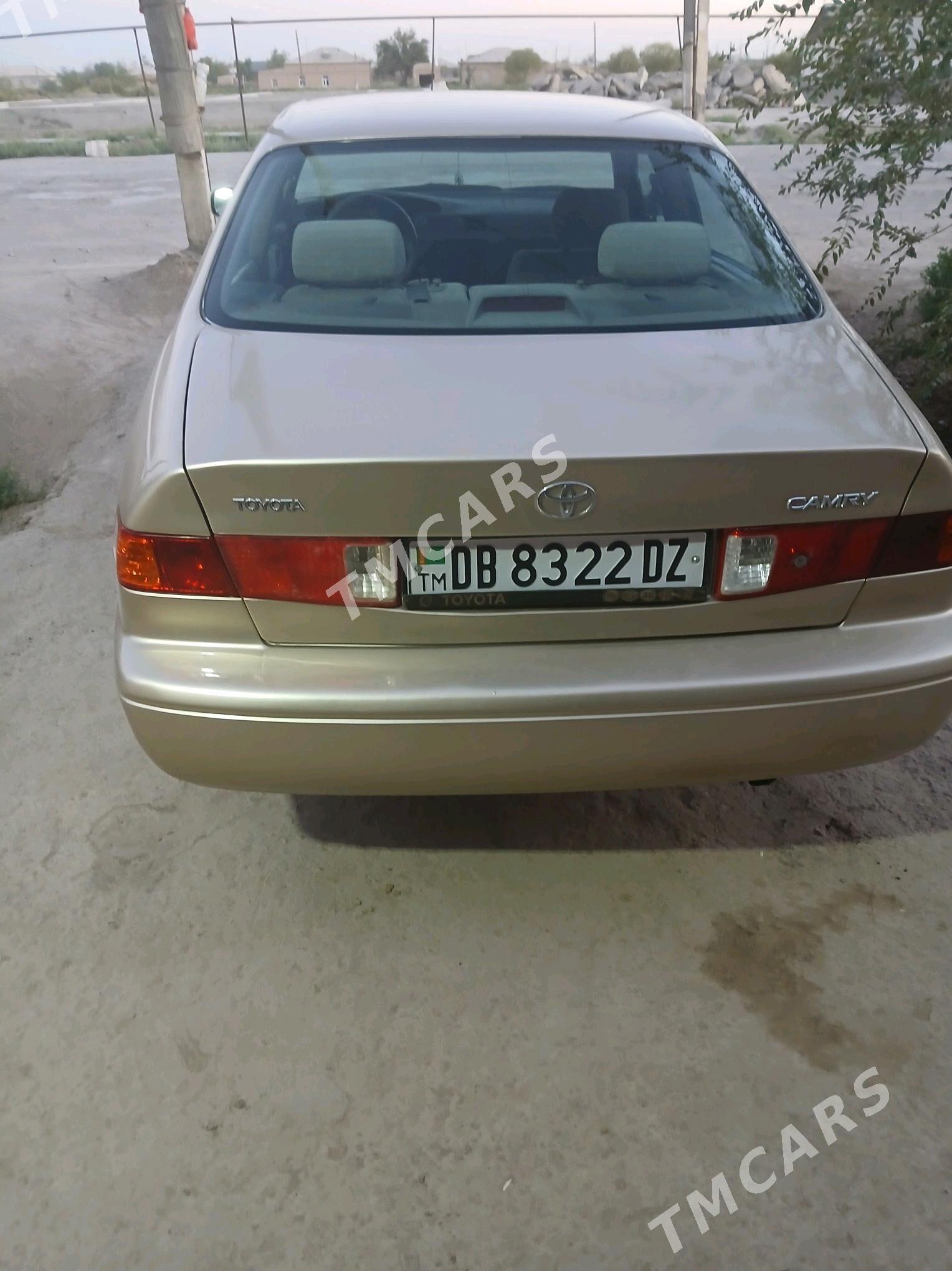 Toyota Camry 2000 - 150 000 TMT - Köneürgenç - img 4
