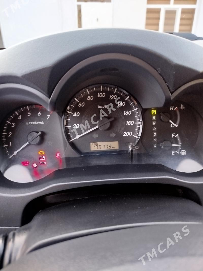 Toyota Hilux 2014 - 400 000 TMT - Балканабат - img 5