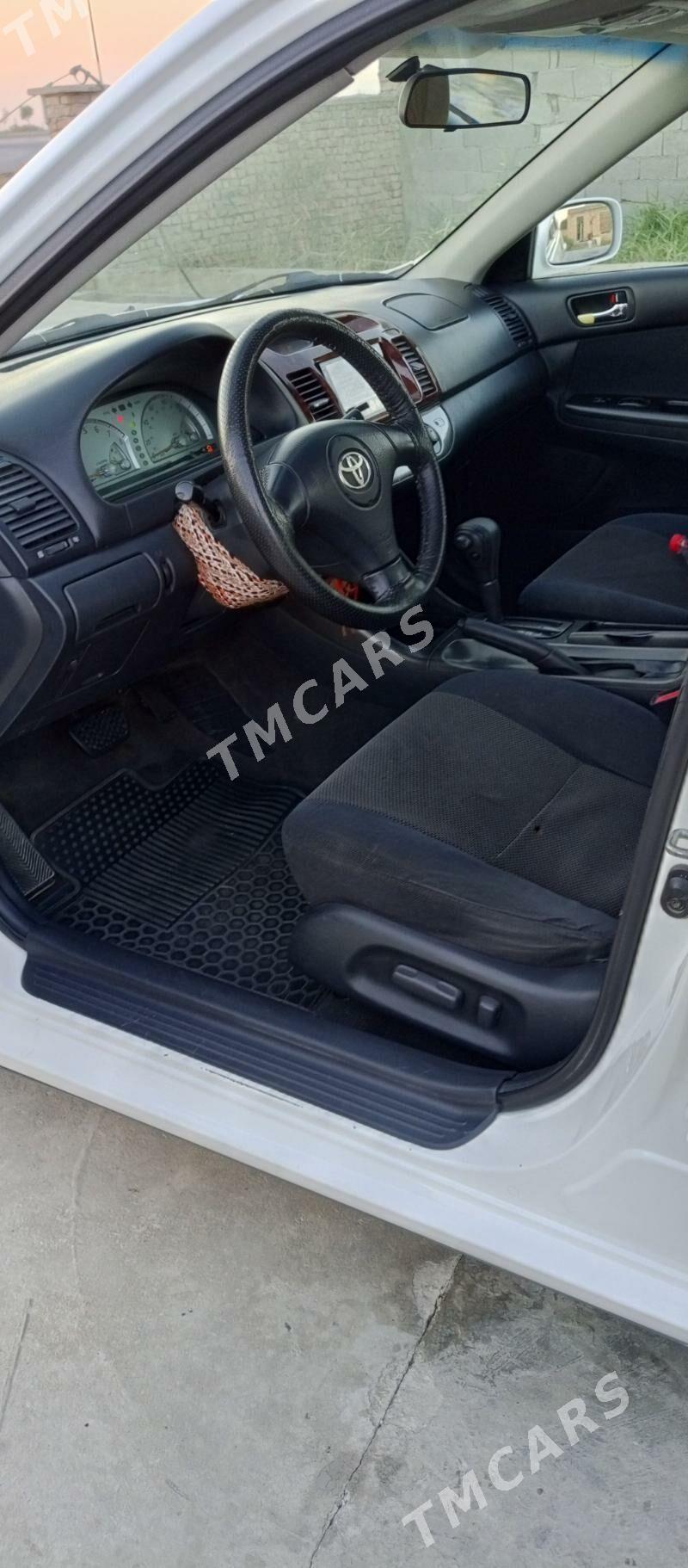 Toyota Camry 2002 - 165 000 TMT - Бахарден - img 7