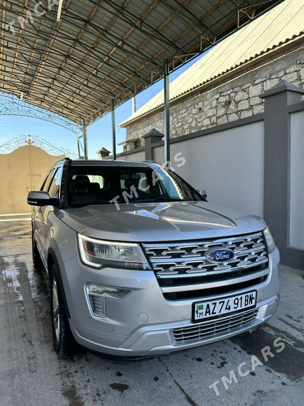 Ford Explorer 2017 - 290 000 TMT - Балканабат - img 5