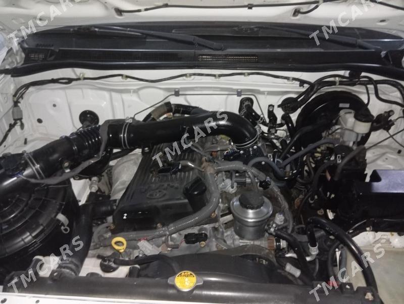 Toyota Hilux 2006 - 290 000 TMT - Мары - img 7