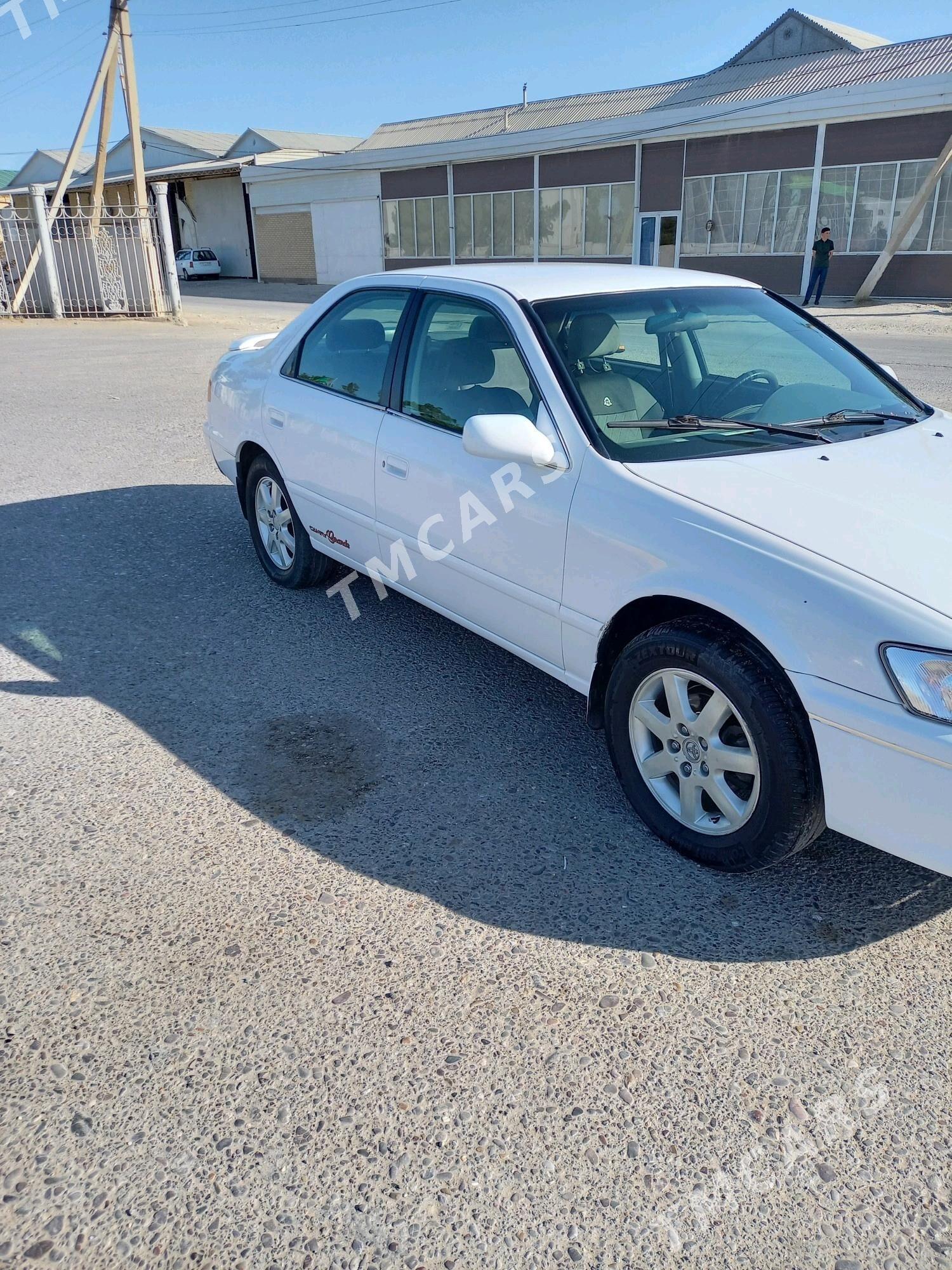 Toyota Camry 1998 - 150 000 TMT - Мары - img 4
