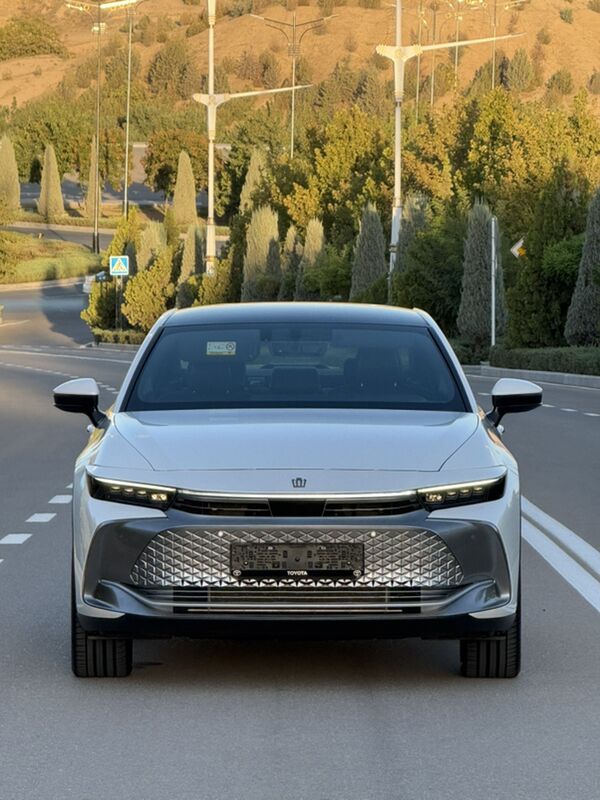 Toyota Crown 2023 - 760 000 TMT - Ашхабад - img 5