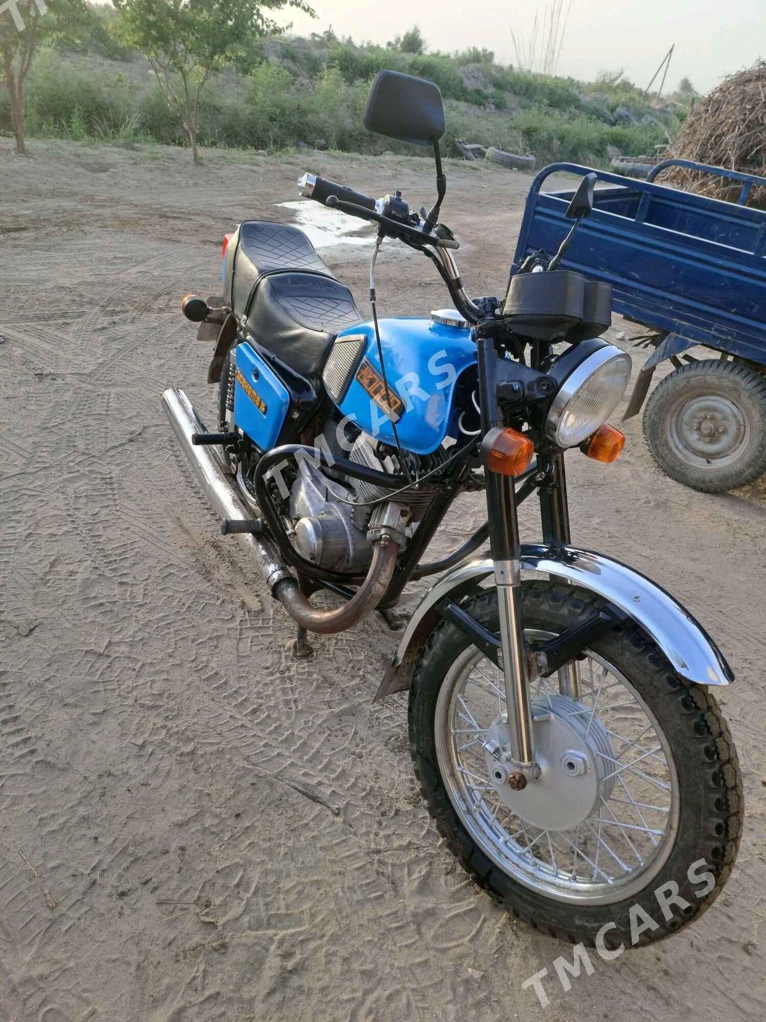 Iž Planeta 5 1980 - 15 000 TMT - Дянев - img 3