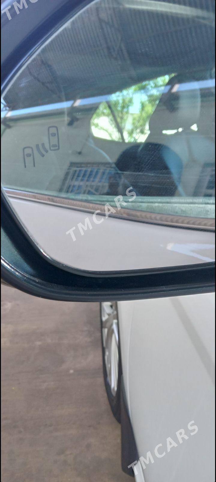 Toyota Camry 2018 - 355 000 TMT - Aşgabat - img 8
