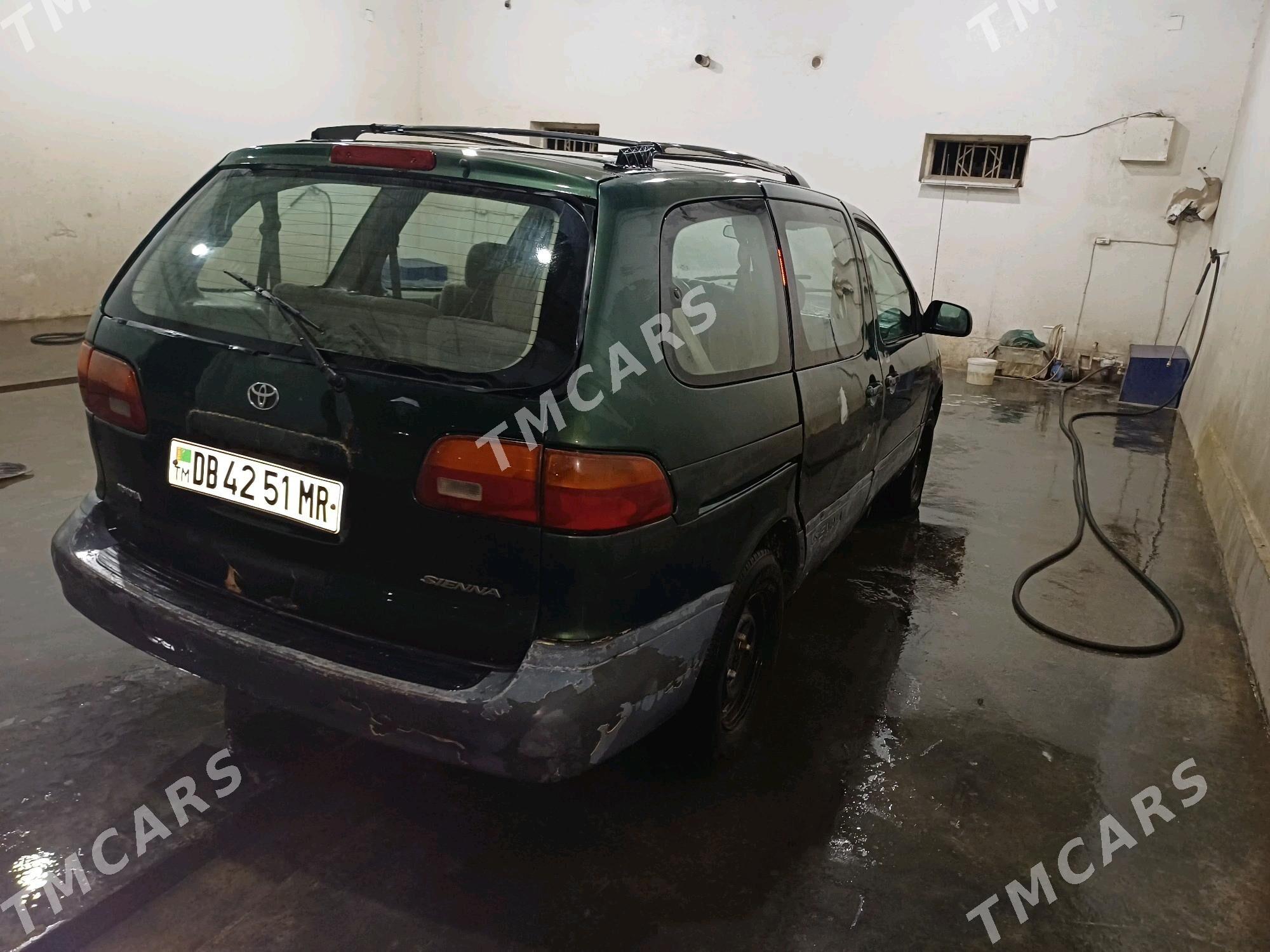 Toyota Sienna 1999 - 100 000 TMT - Мары - img 5