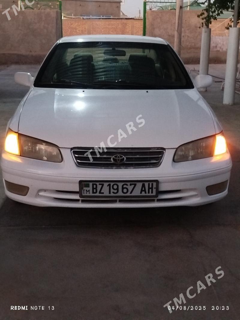 Toyota Camry 2000 - 115 000 TMT - Теджен - img 6