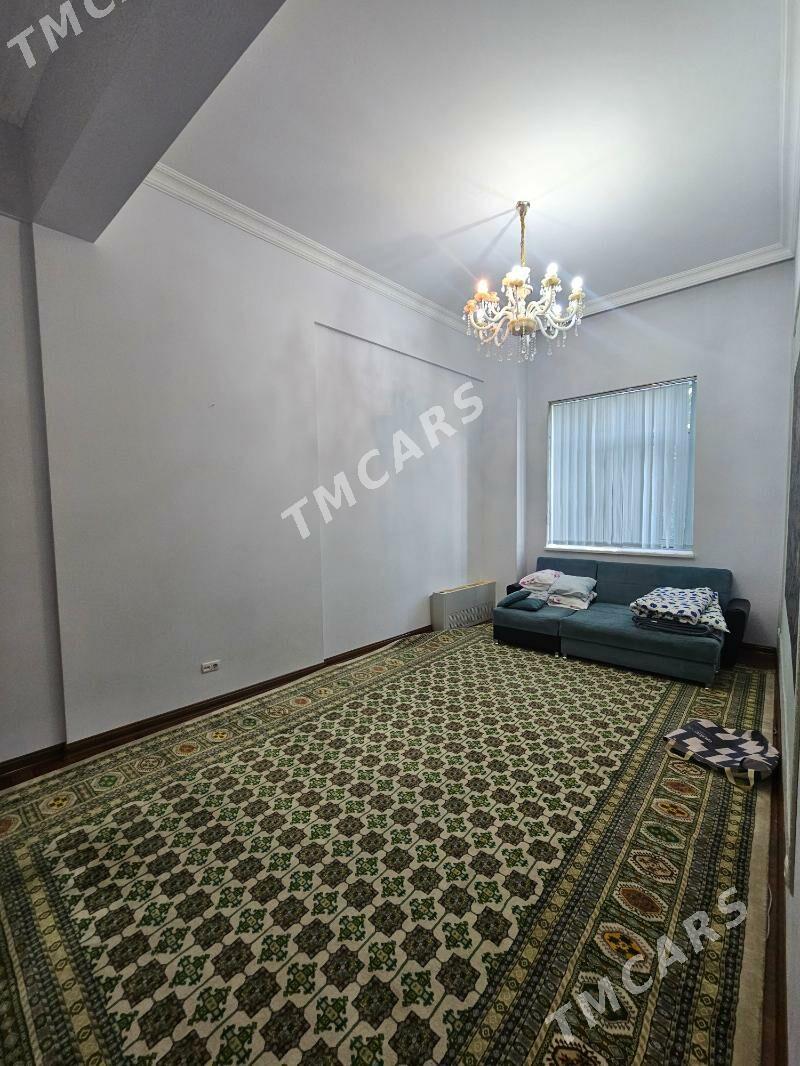PODWOYSKİY ELİTKA - Aşgabat - img 3