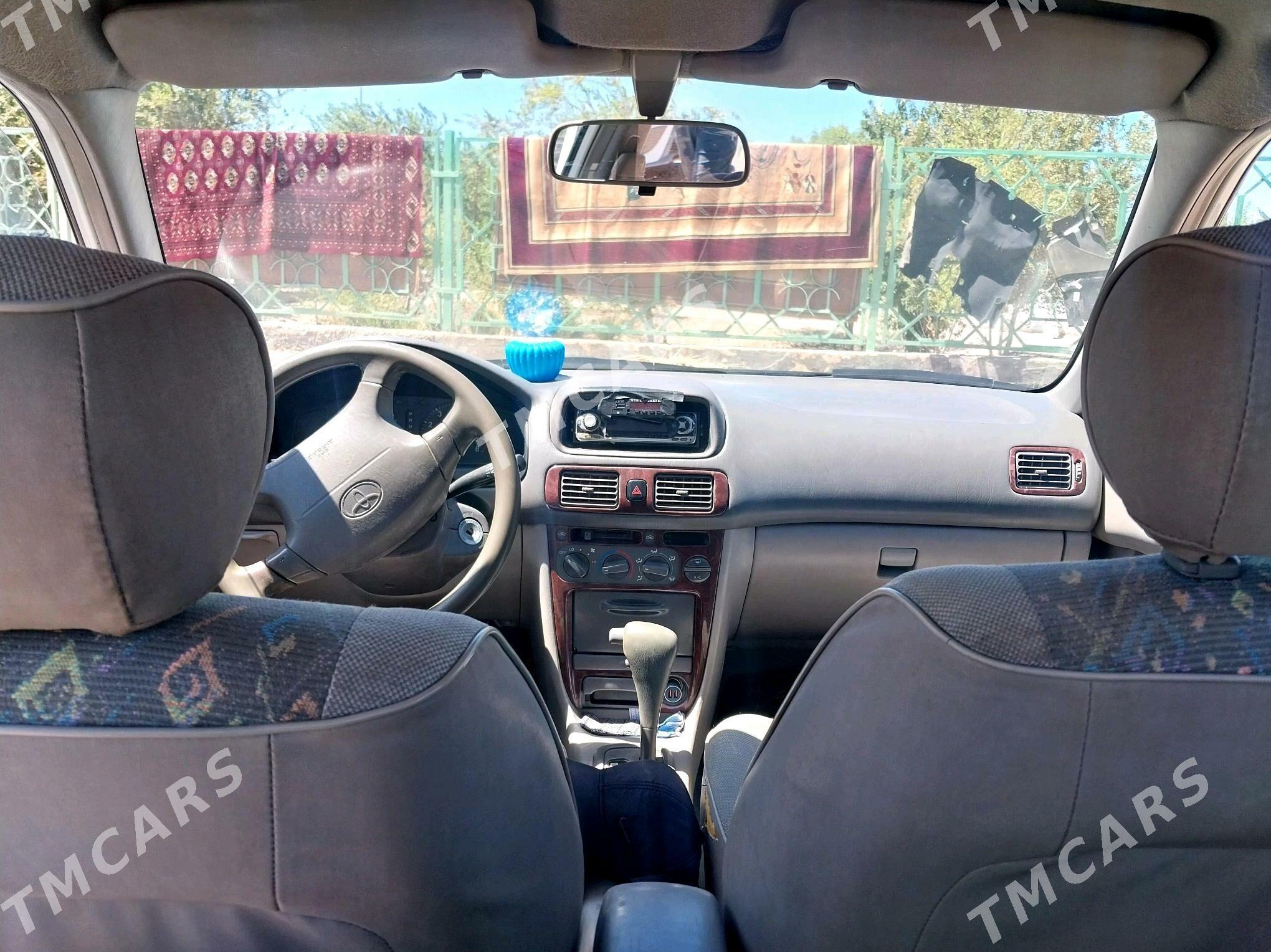 Toyota Corolla 1998 - 68 000 TMT - Daşoguz - img 4