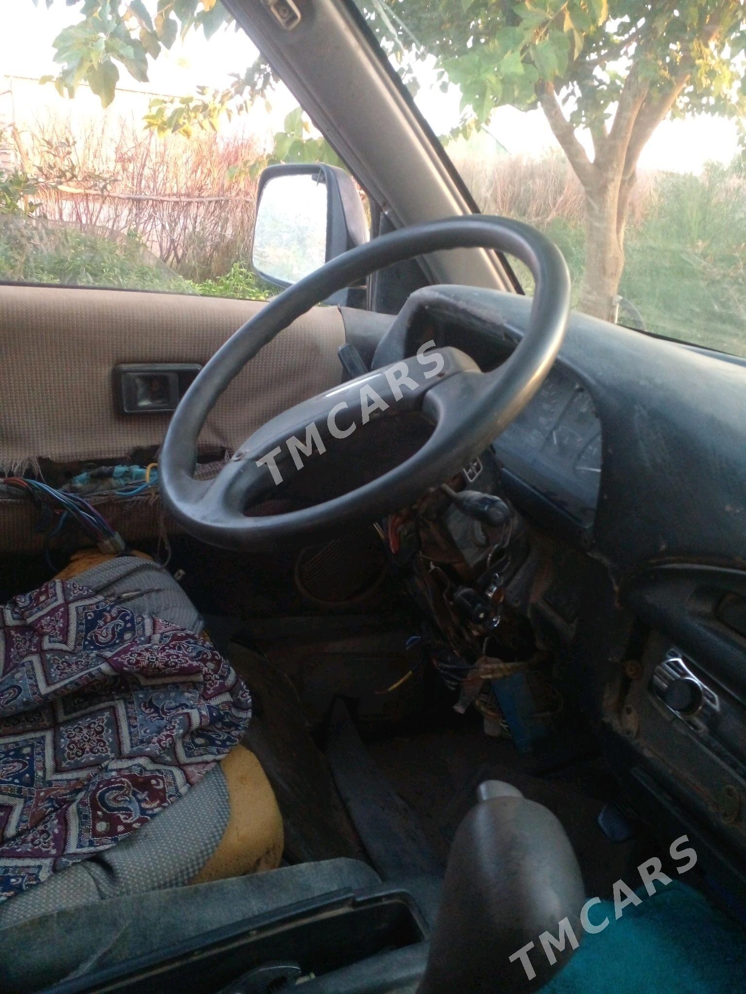 Toyota Town Ace 1989 - 19 000 TMT - Сакарчага - img 3