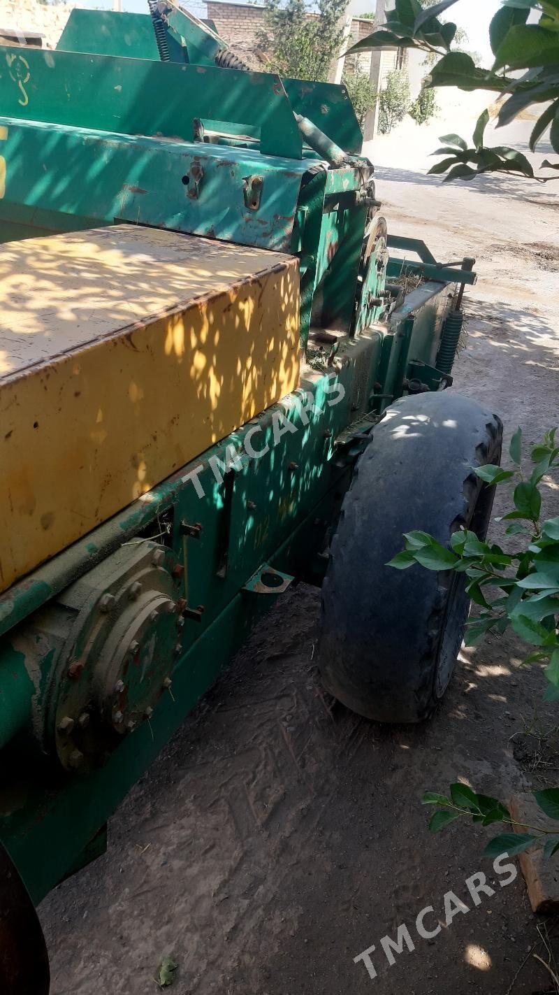 MTZ T-28 2010 - 60 000 TMT - Дянев - img 2