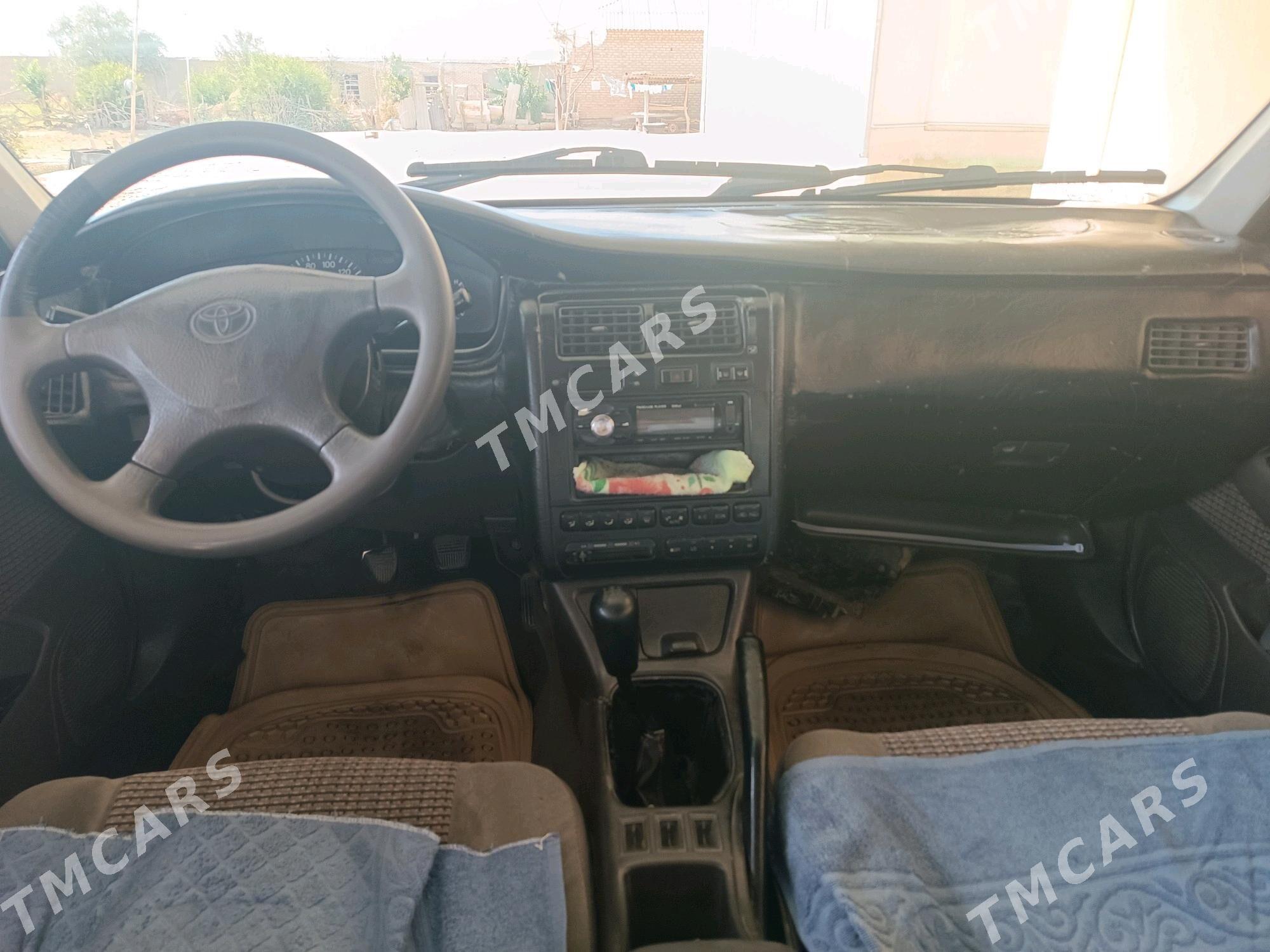 Toyota Corona 1995 - 55 000 TMT - Baýramaly - img 5