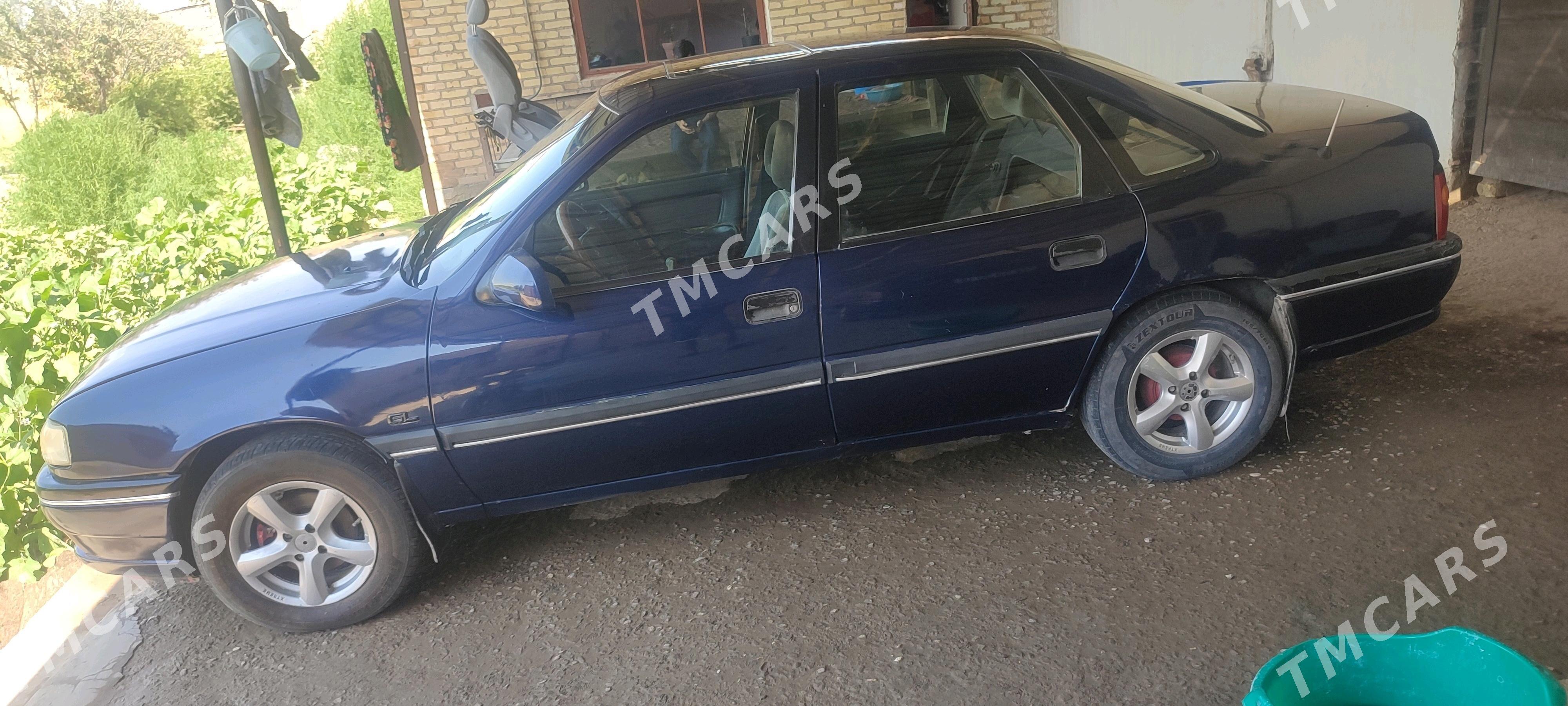Opel Vectra 1993 - 35 000 TMT - Sakar - img 3