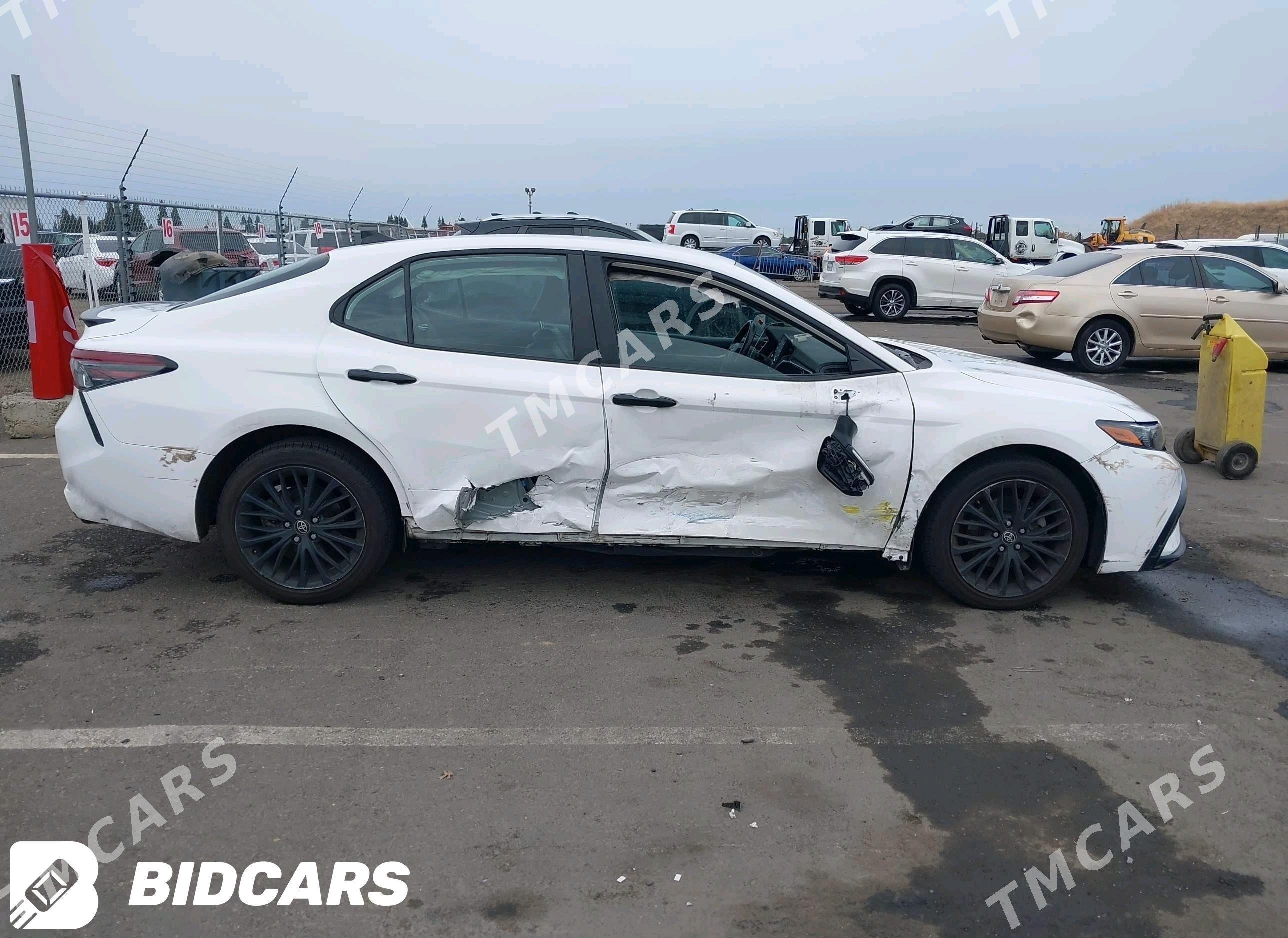 Toyota Camry 2021 - 335 000 TMT - Aşgabat - img 2