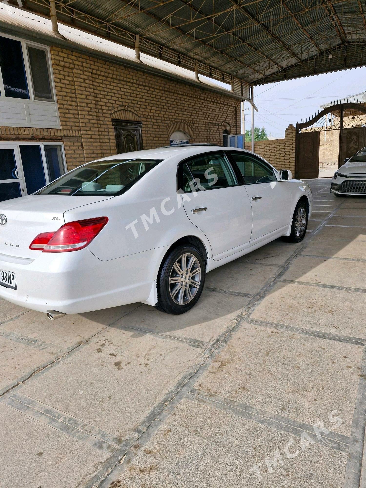 Toyota Avalon 2006 - 120 000 TMT - Mary - img 5