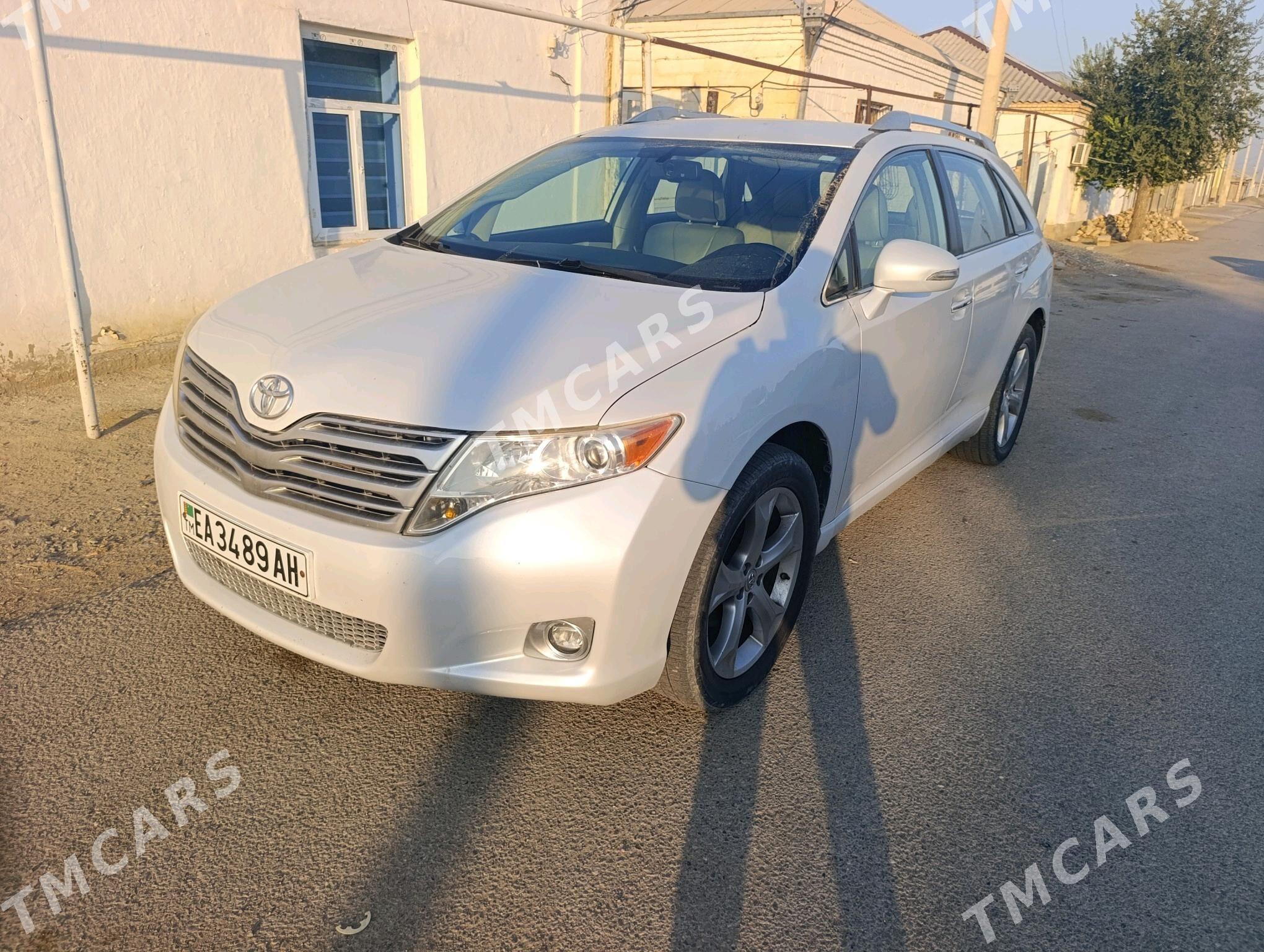 Toyota Venza 2009 - 200 000 TMT - Бахарден - img 4