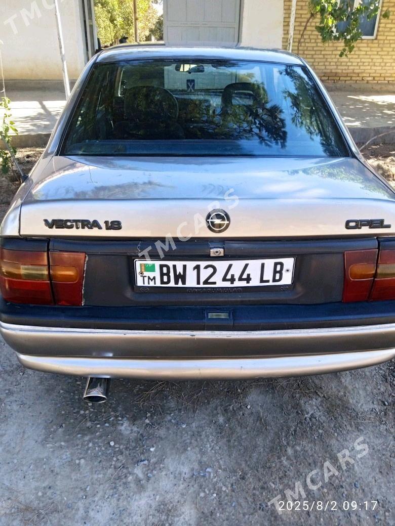 Opel Vectra 1990 - 30 000 TMT - Saýat - img 2