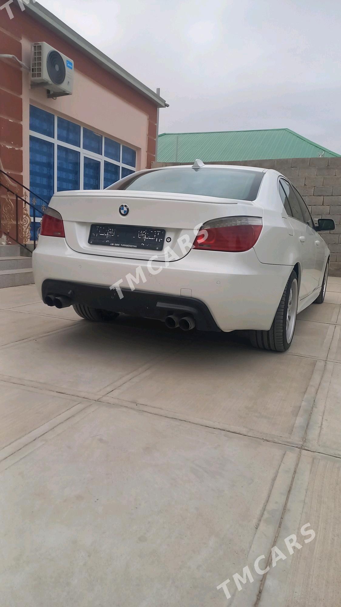BMW E60 2007 - 180 000 TMT - Kaka - img 3