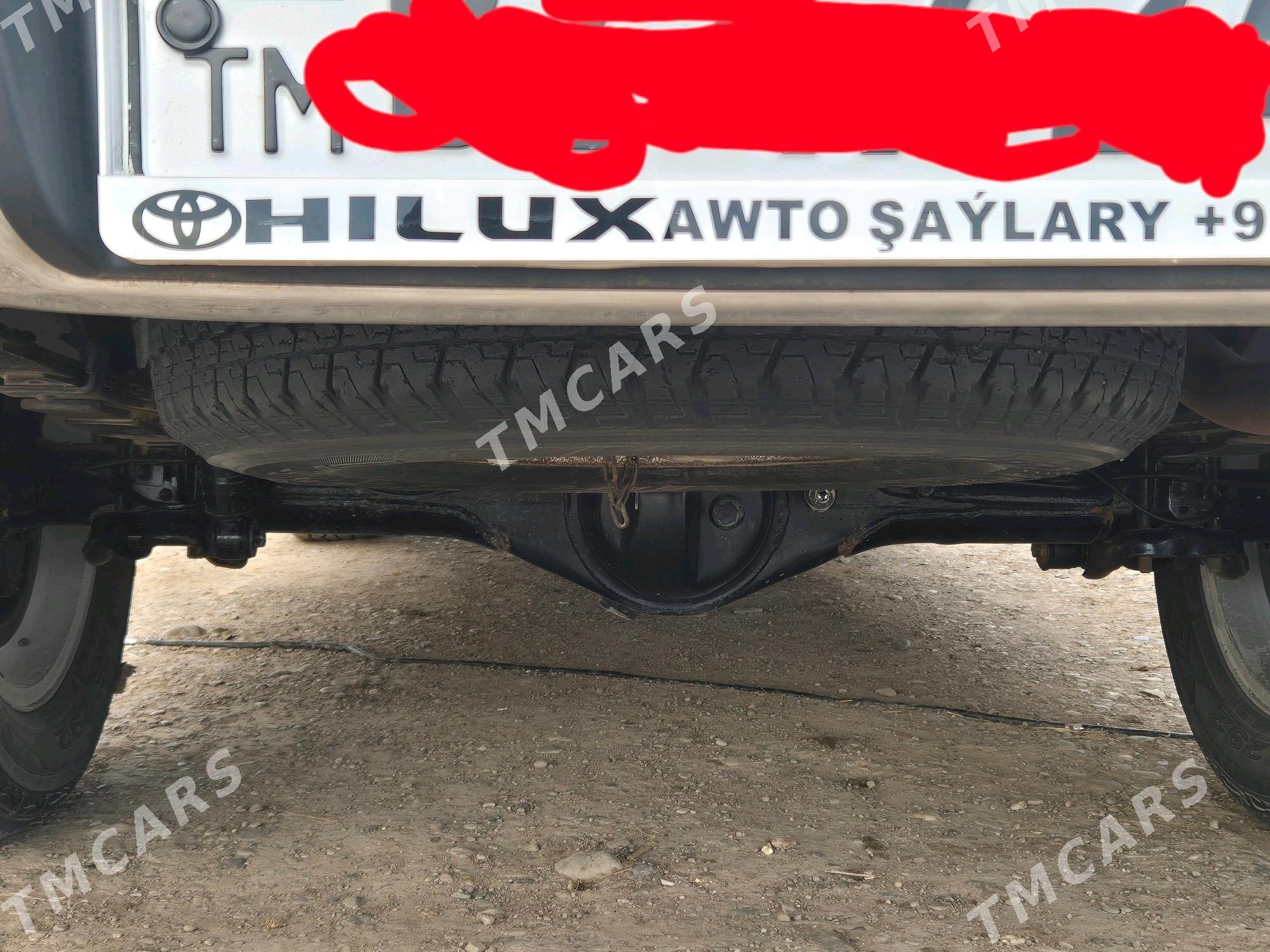 Toyota Hilux 2011 - 432 000 TMT - Sarahs - img 4