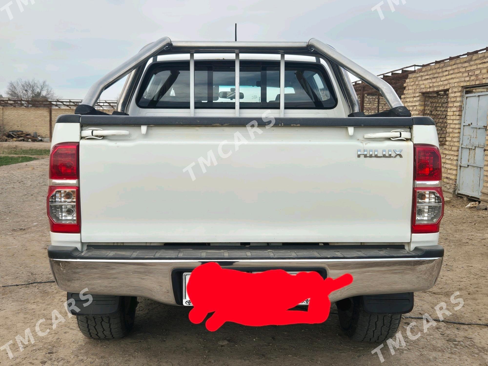 Toyota Hilux 2011 - 432 000 TMT - Sarahs - img 3