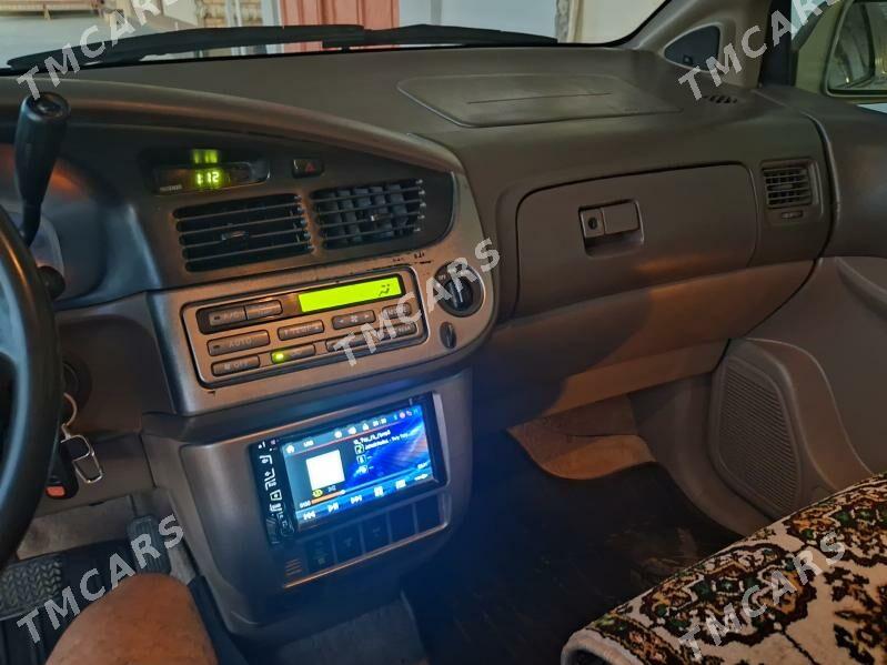 Toyota Sienna 2003 - 160 000 TMT - Türkmenabat - img 4