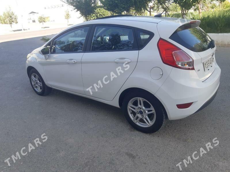 Ford Fiesta 2018 - 120 000 TMT - Aşgabat - img 4