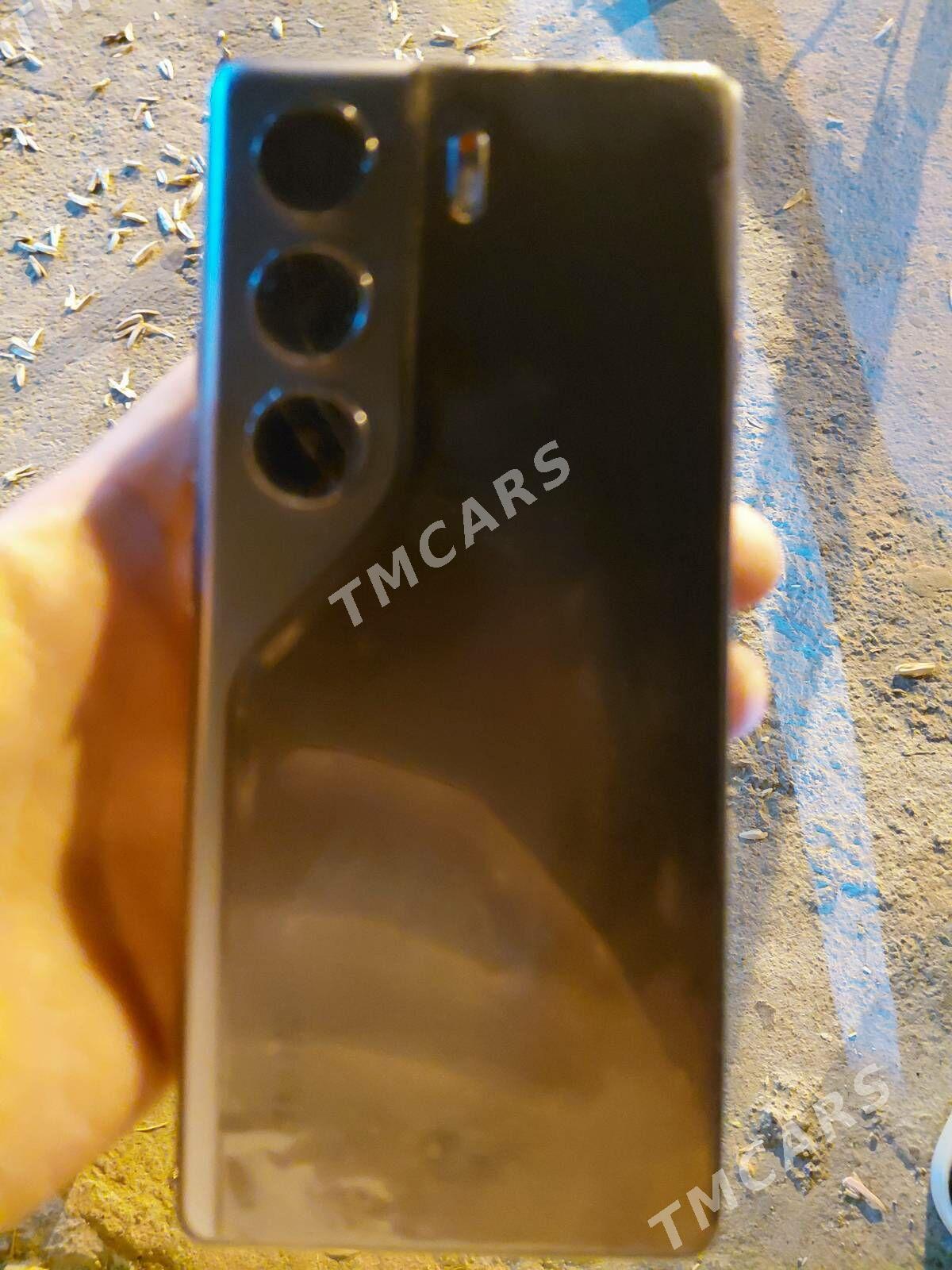Tecno camon 40 - Büzmeýin - img 3