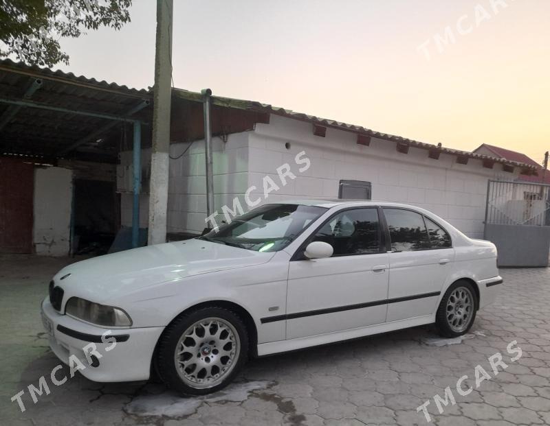 BMW E39 2001 - 127 000 TMT - Balkanabat - img 3