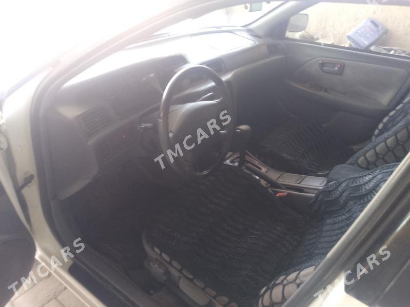 Toyota Camry 1999 - 115 000 TMT - Халач - img 3