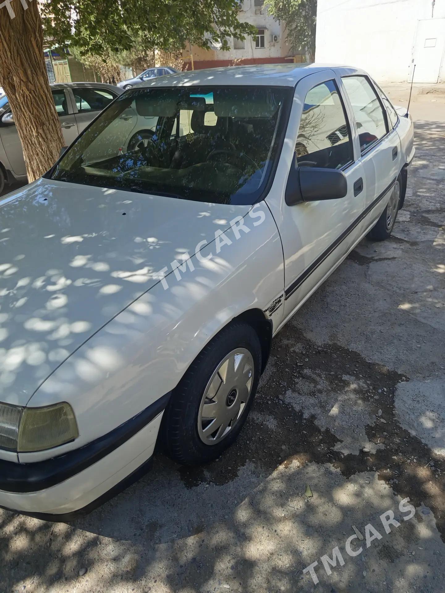 Opel Vectra 1990 - 34 000 TMT - Байрамали - img 2