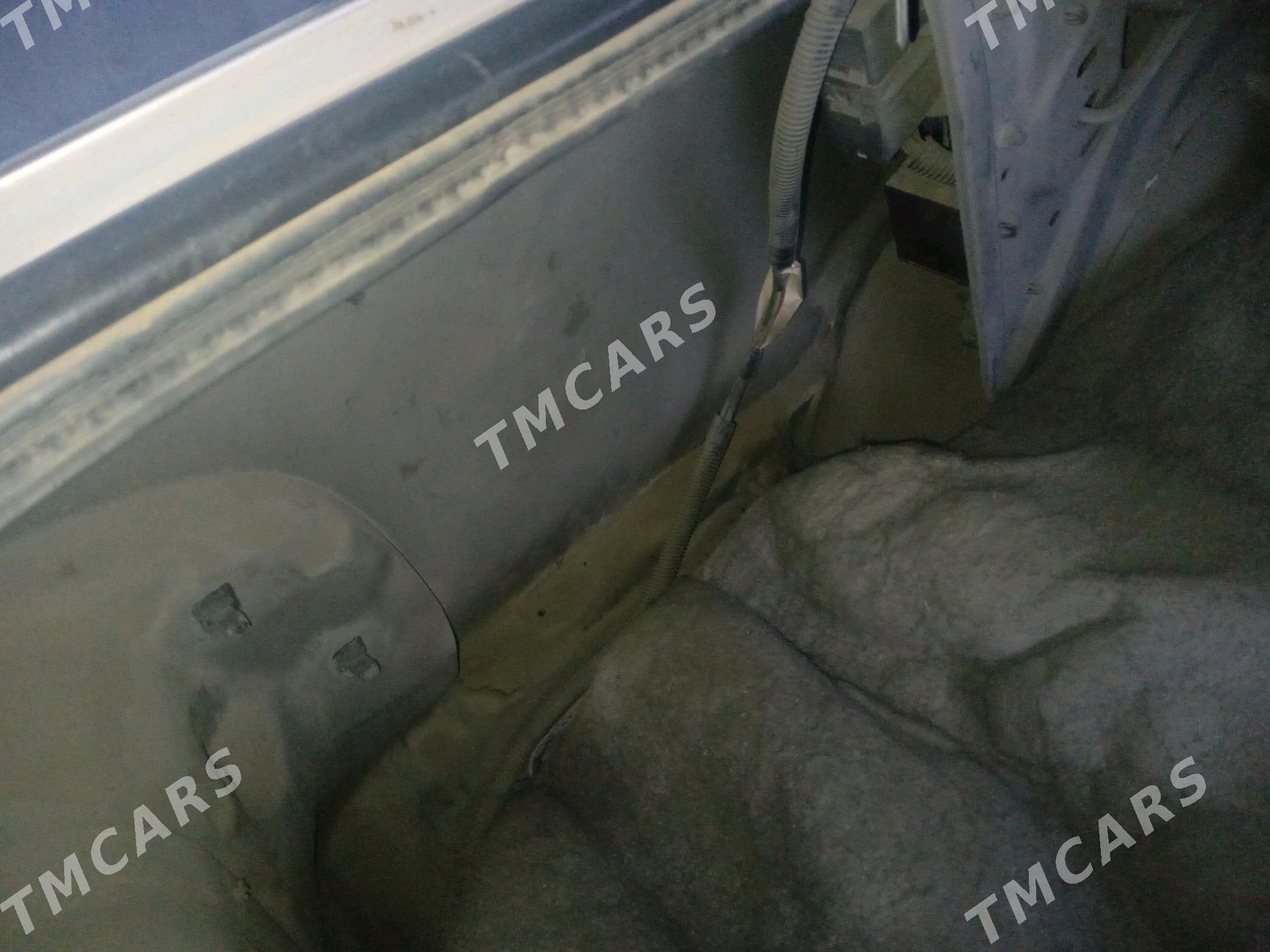 Toyota Avalon 1995 - 95 000 TMT - Ак-Бугдайский этрап - img 9