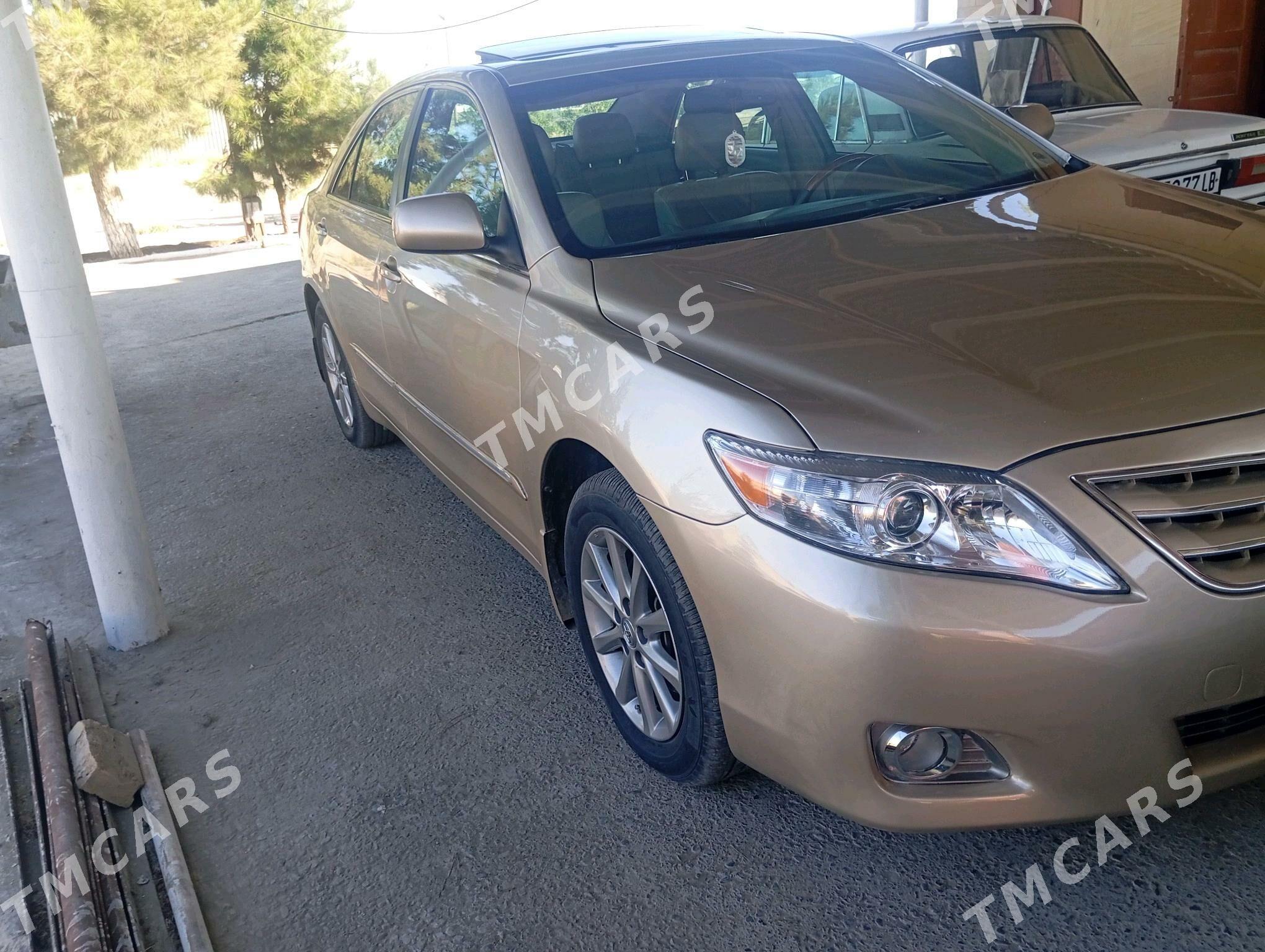 Toyota Camry 2011 - 220 000 TMT - Дянев - img 5