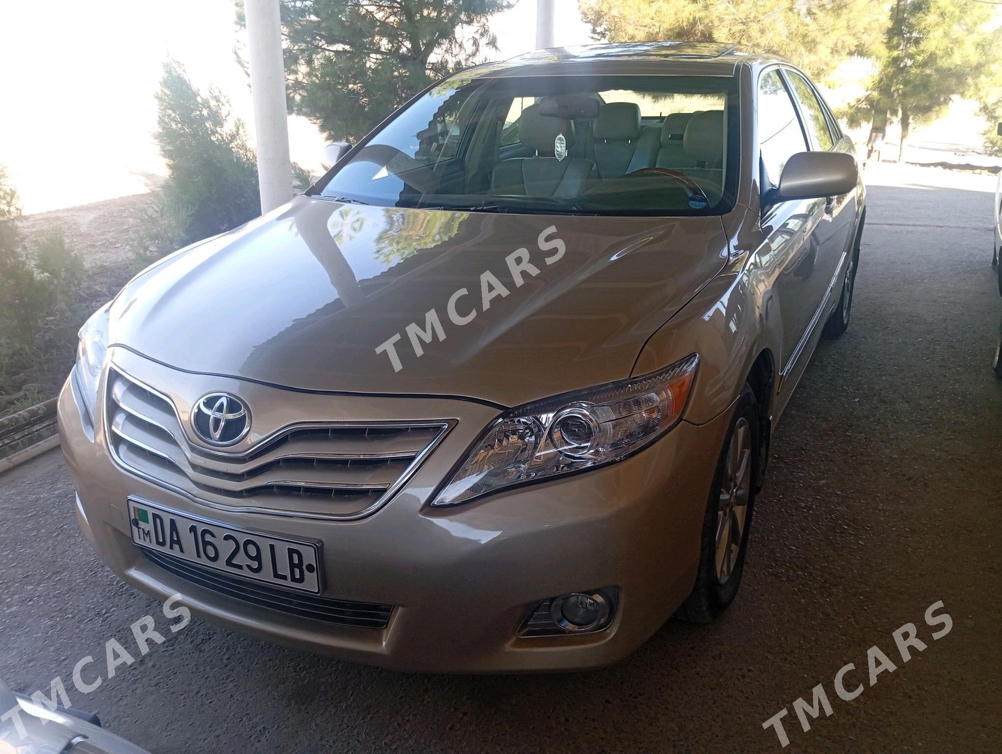 Toyota Camry 2011 - 220 000 TMT - Дянев - img 3