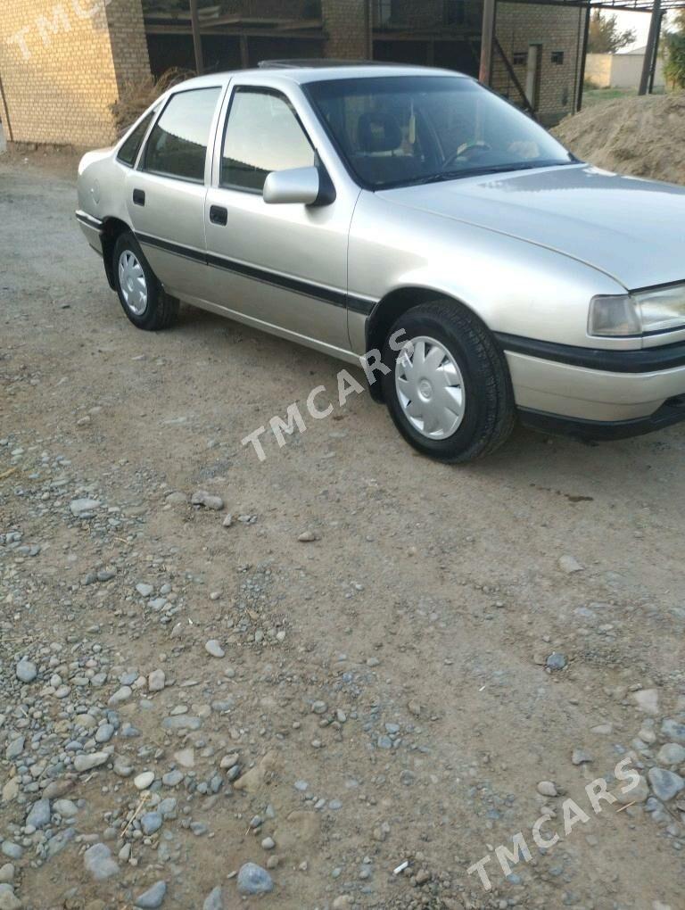 Opel Vectra 1992 - 37 000 TMT - Mary - img 8
