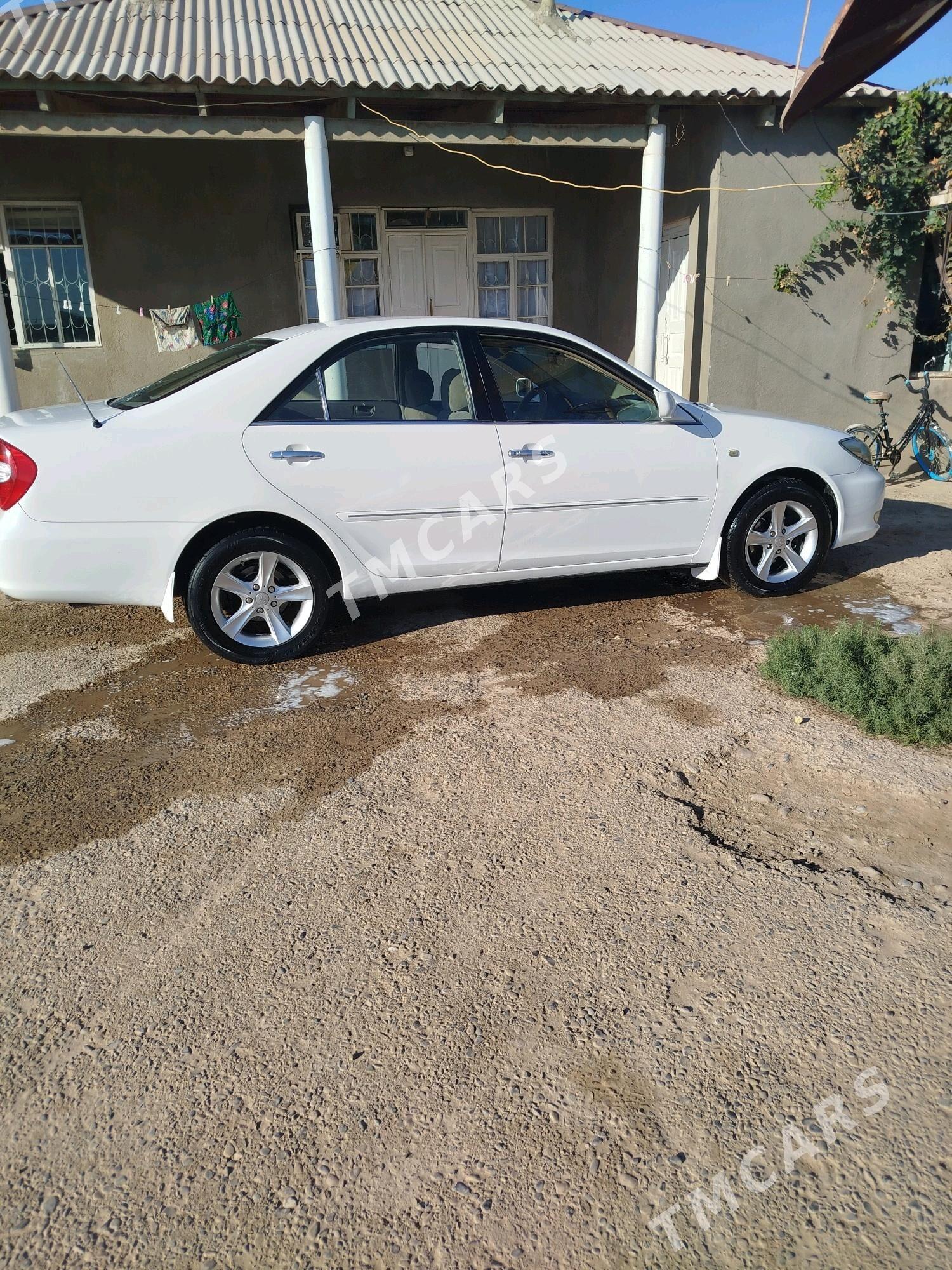 Toyota Camry 2003 - 145 000 TMT - Теджен - img 4