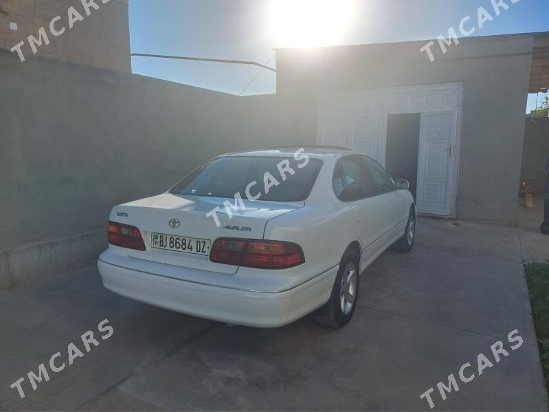 Toyota Avalon 1998 - 130 000 TMT - Губадаг - img 5