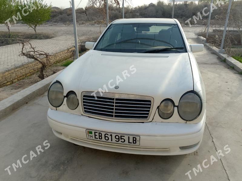 Mercedes-Benz E320 1997 - 50 000 TMT - Гарабекевюл - img 2