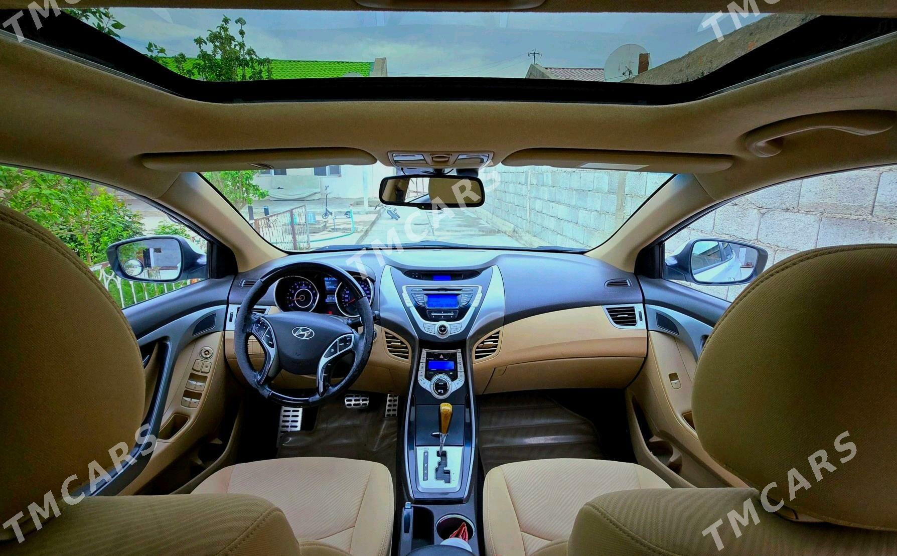 Hyundai Elantra 2012 - 155 000 TMT - Ашхабад - img 4