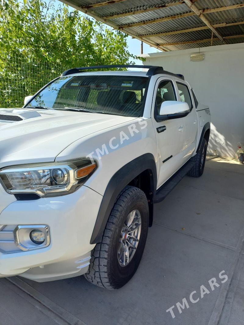 Toyota Tacoma 2021 - 432 000 TMT - Балканабат - img 2