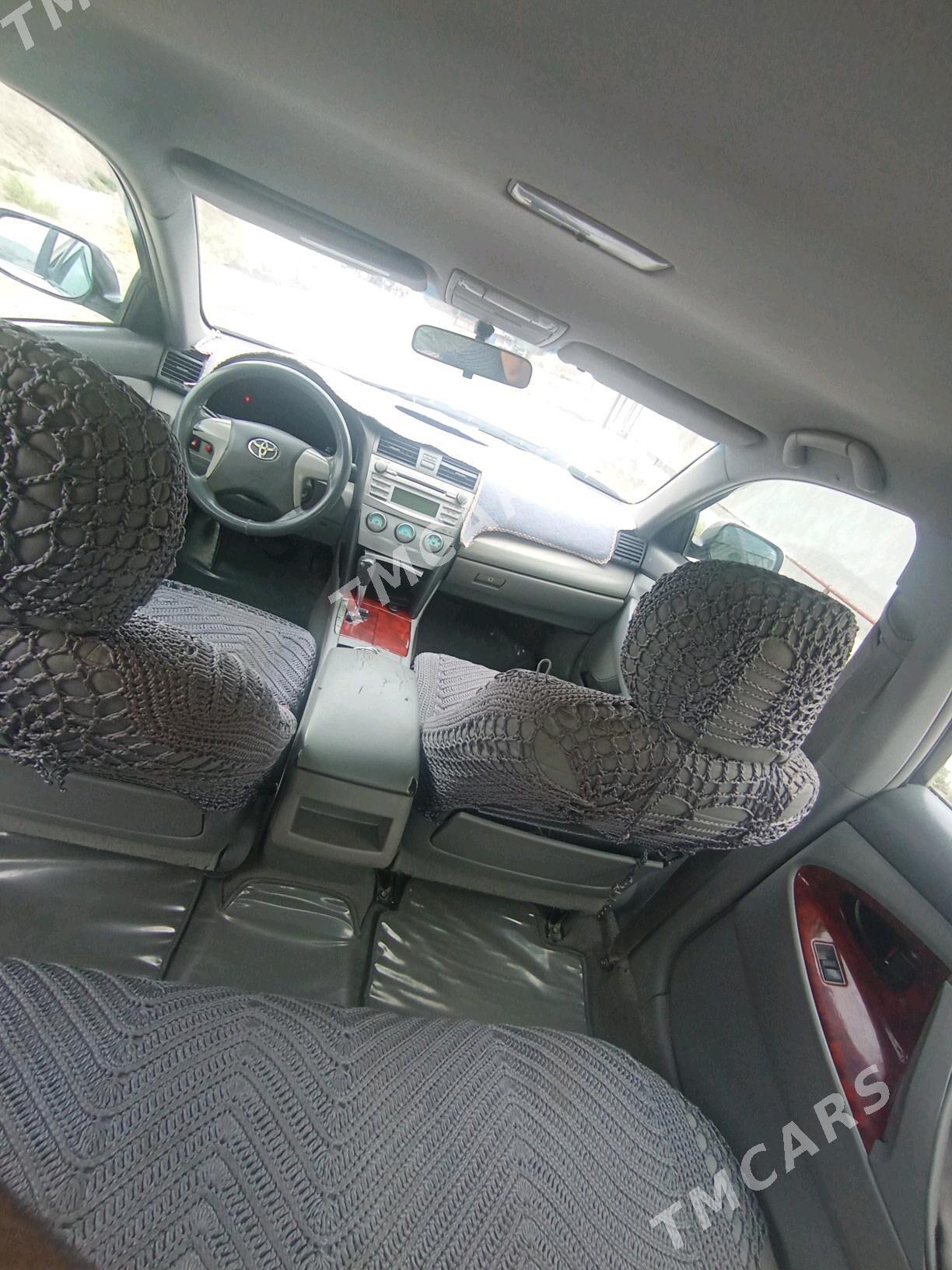 Toyota Camry 2009 - 130 000 TMT - Гызыларбат - img 4