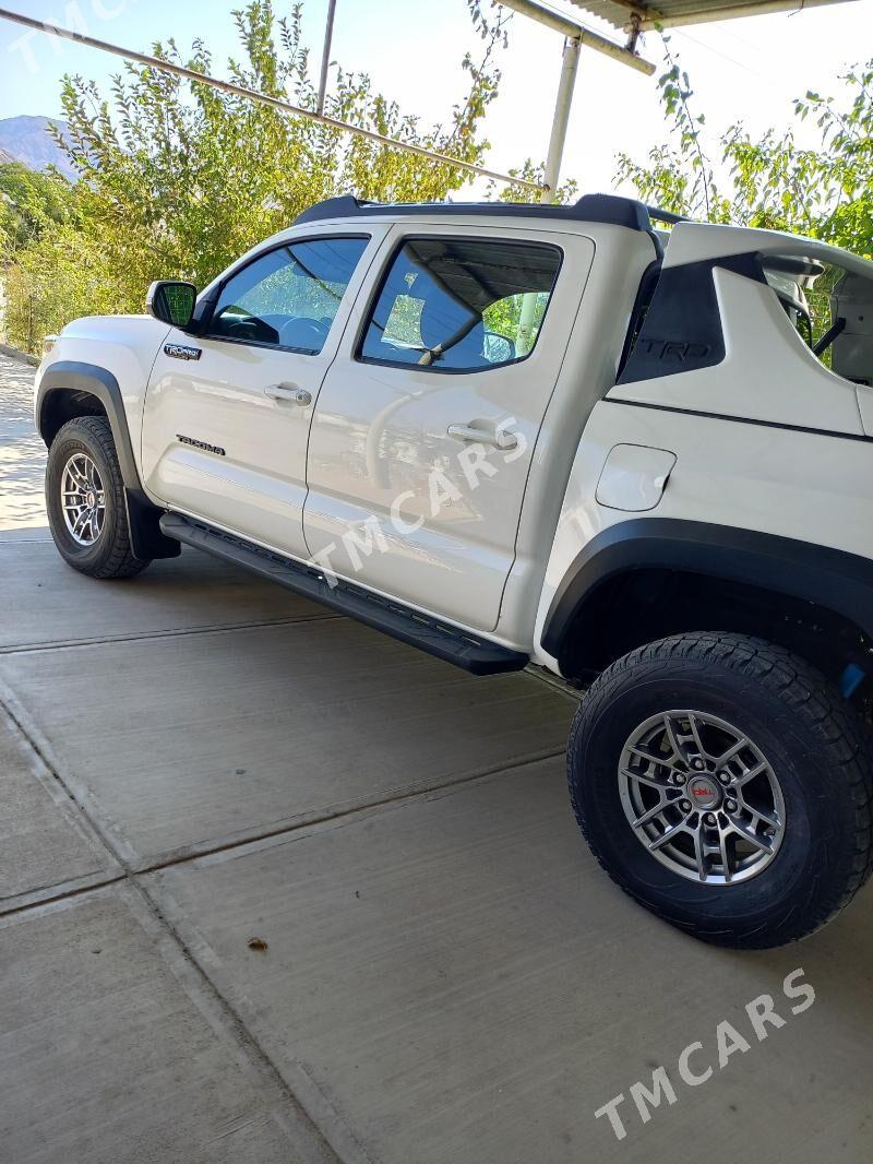 Toyota Tacoma 2021 - 432 000 TMT - Балканабат - img 3
