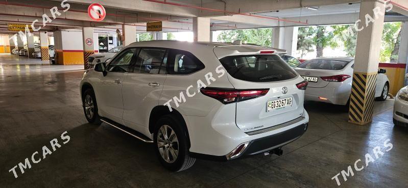 Toyota Highlander 2022 - 620 000 TMT - Ашхабад - img 3