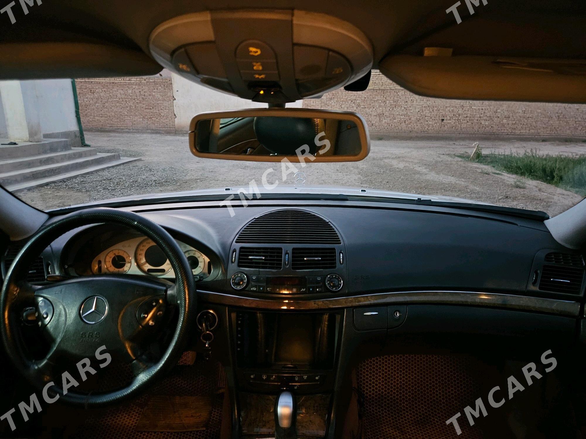 Mercedes-Benz E320 2004 - 145 000 TMT - Анев - img 2
