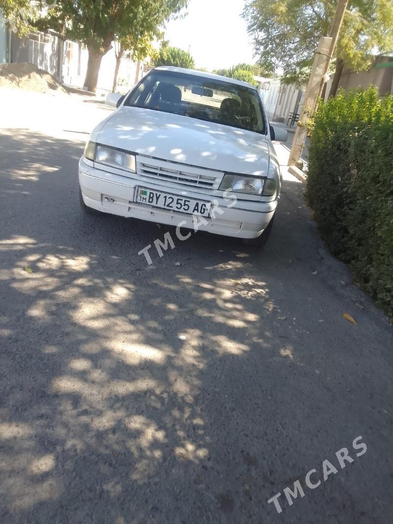 Opel Vectra 1990 - 30 000 TMT - Hitrowka - img 3