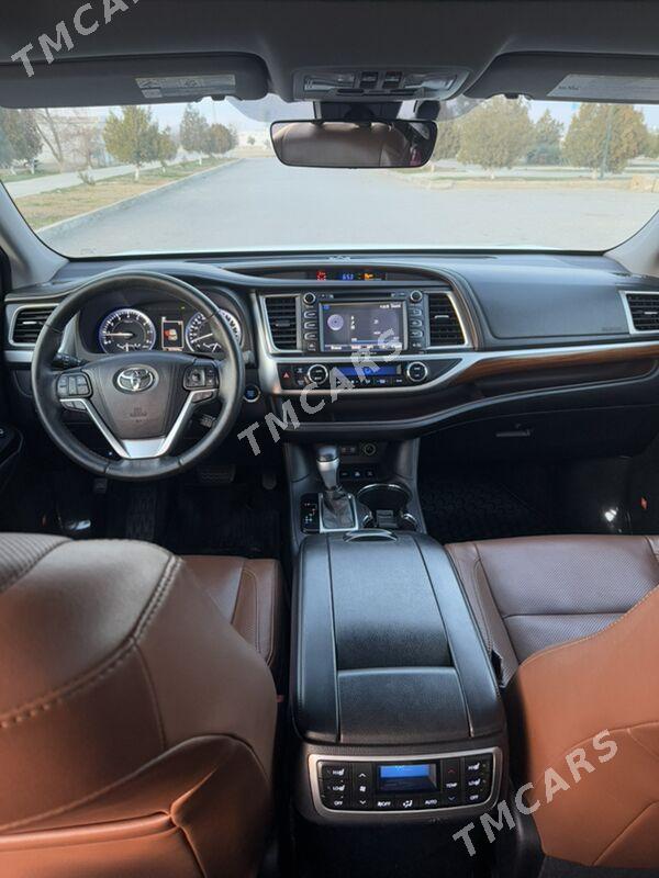 Toyota Highlander 2017 - 650 000 TMT - Aşgabat - img 4