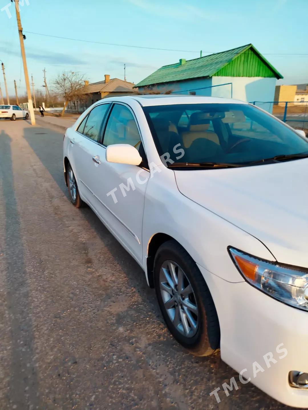 Toyota Camry 2010 - 190 000 TMT - Türkmenabat - img 3