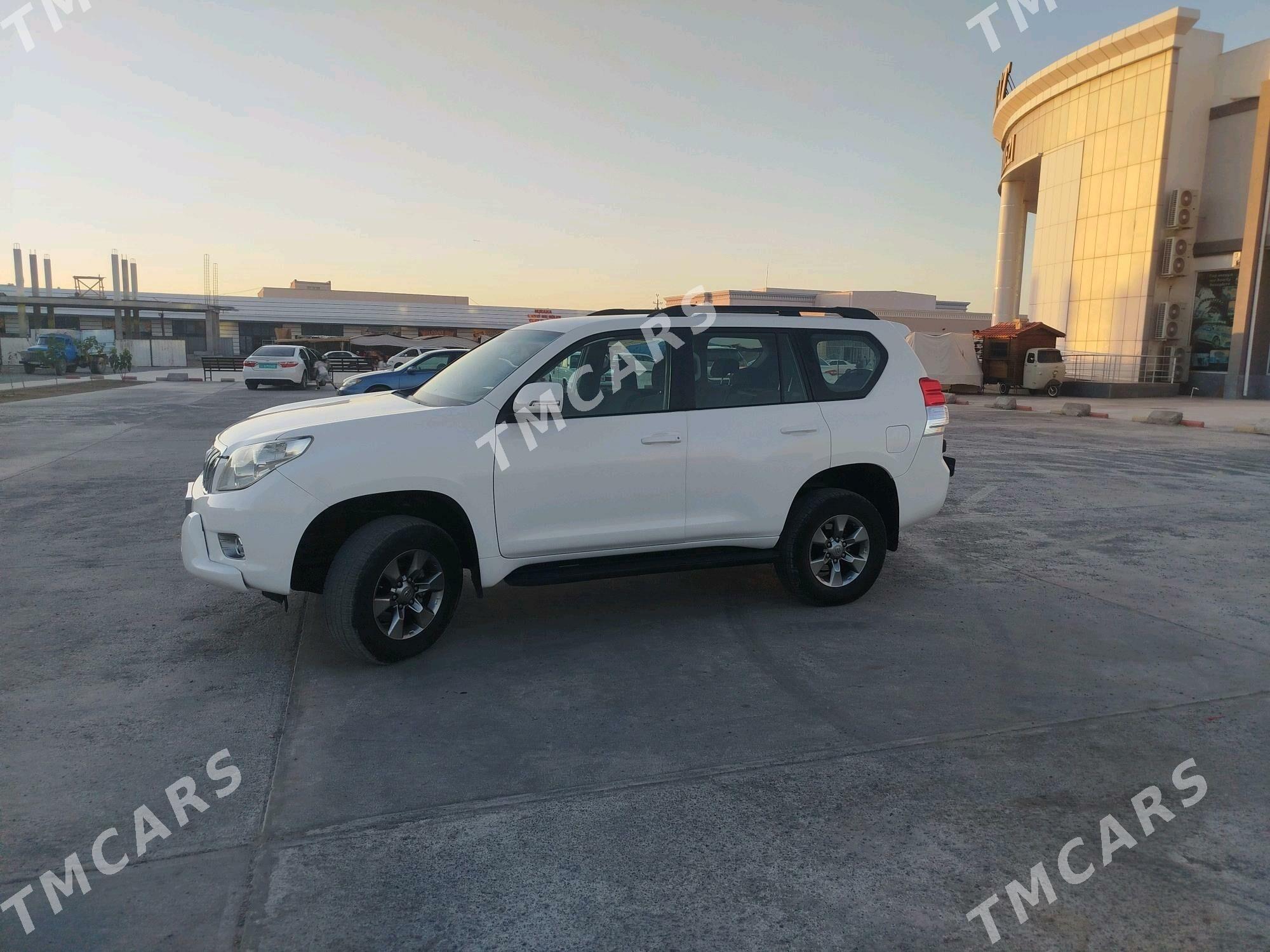 Toyota Land Cruiser Prado 2010 - 350 000 TMT - Байрамали - img 3